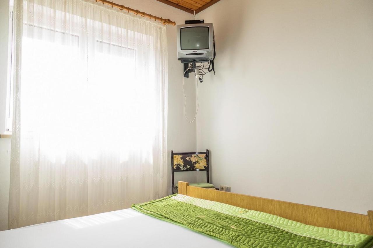 Apartments Pahljina Palit Exterior photo